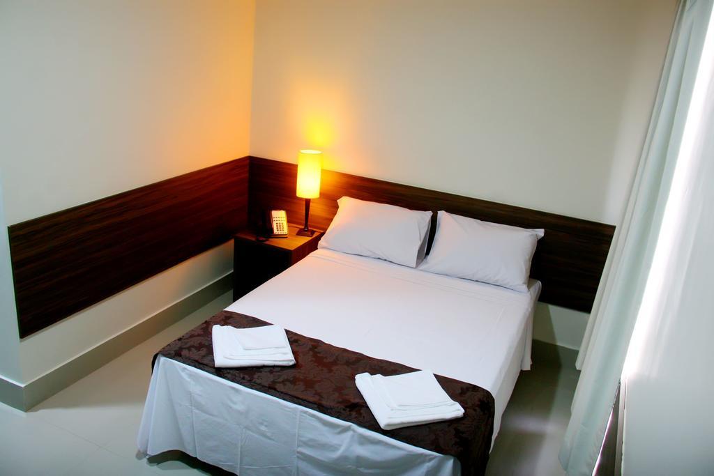 Hotel Belugi Goiânia Pokój zdjęcie